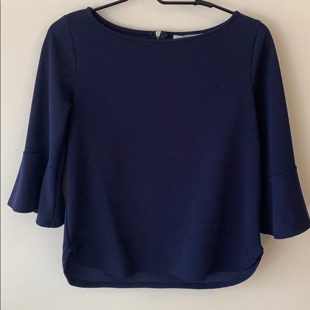 Mid sleeve navy blouse